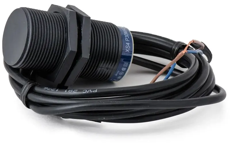 Telemecanique XS4P30MA230 Proximity Sensor New Arrival