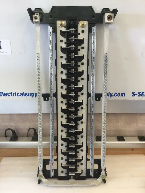 GE/General Electric 40 Space, 200A, 120/240VAC, Single Phase, Type THQL/THQP, Guts Only Order Now