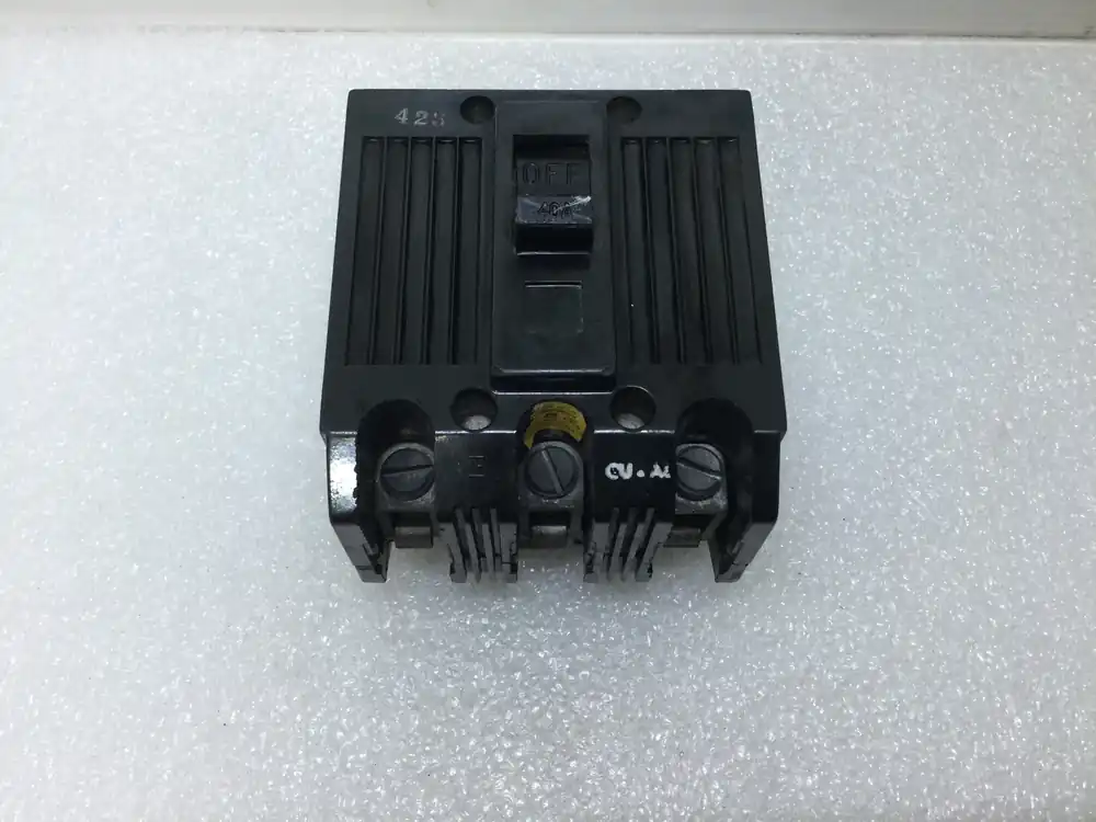 GE General Electric TQL32040 3 Pole 40 Amp 240v Type TQL Circuit Breaker Special Discount